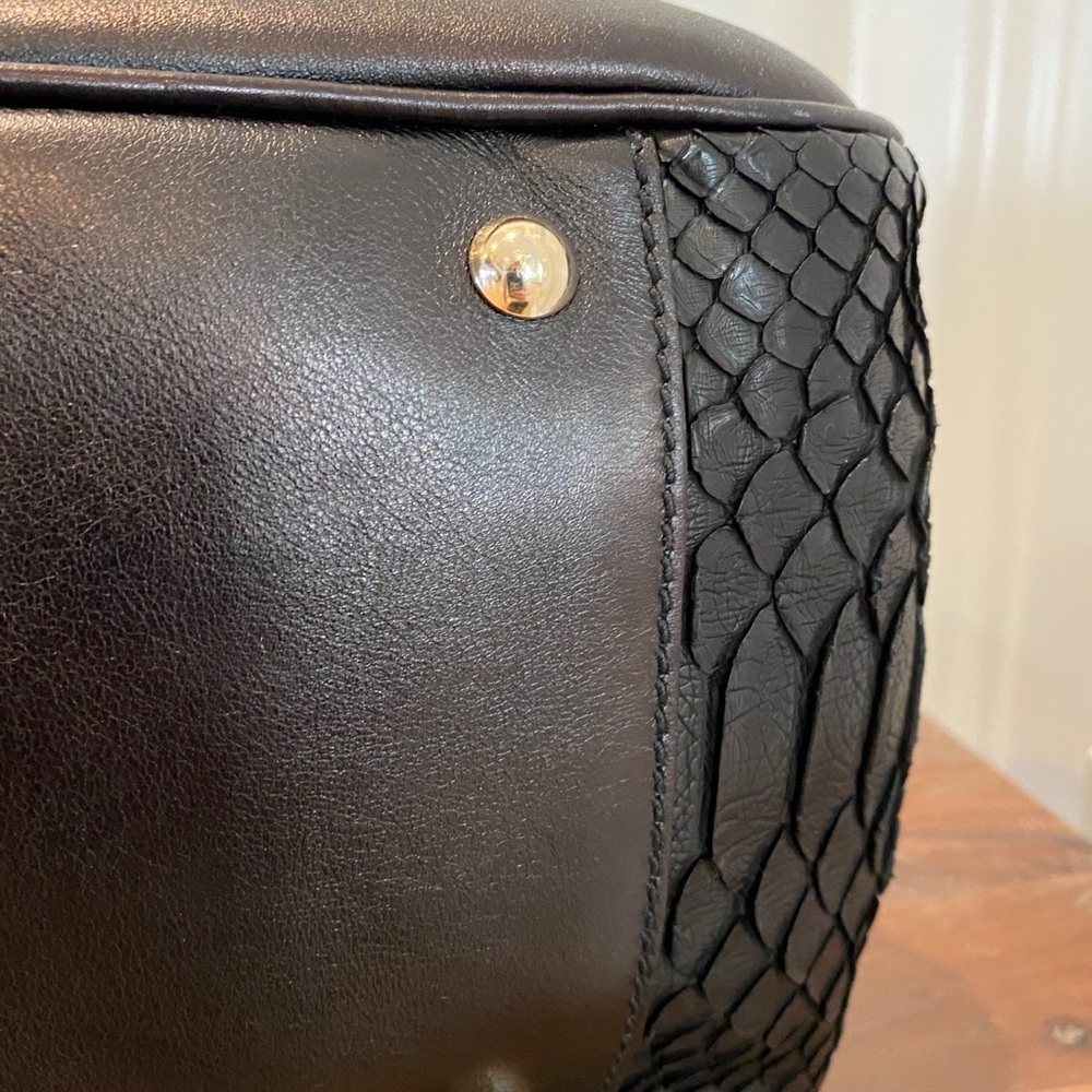 Gucci Python Carry All Bag - Picture 12 of 13